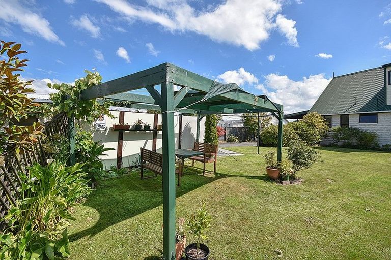 Photo of property in 45 Johnson Street, Milton, 9220