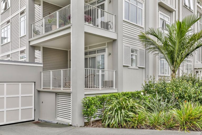 Photo of property in 63 Parkside Drive, Orewa, 0931