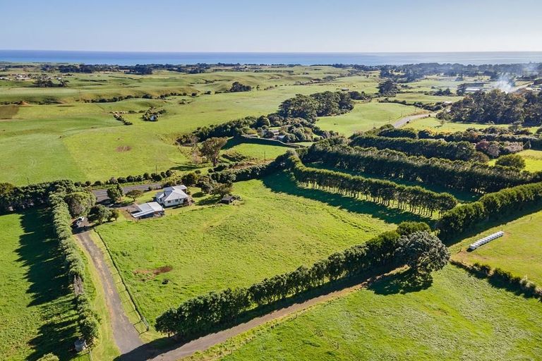 Photo of property in 1469 South Road, Kaitake, New Plymouth, 4374