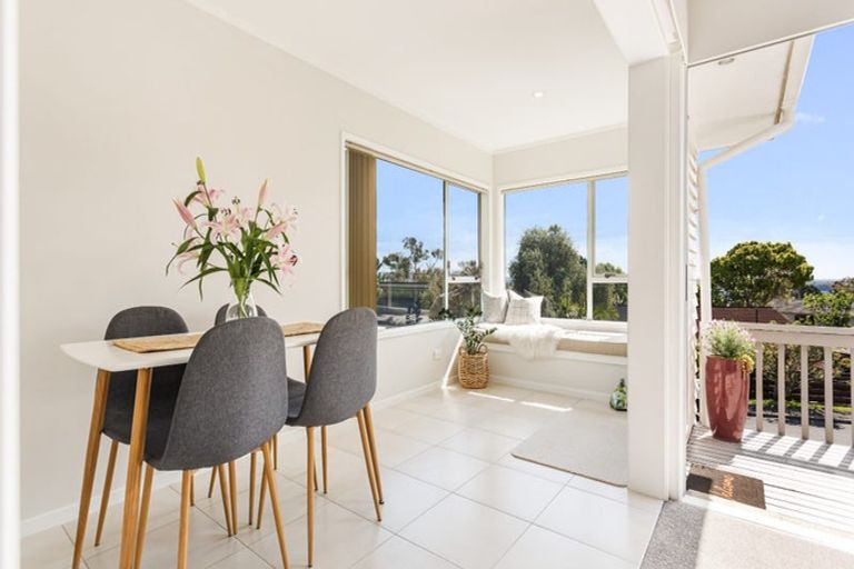 Photo of property in 2/67 Brigantine Drive, Beach Haven, Auckland, 0626