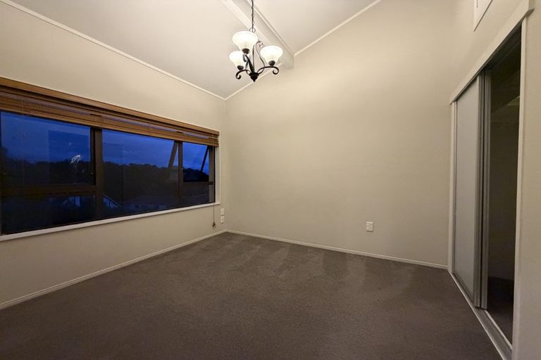 Photo of property in 113 Redoubt Road, Goodwood Heights, Auckland, 2105