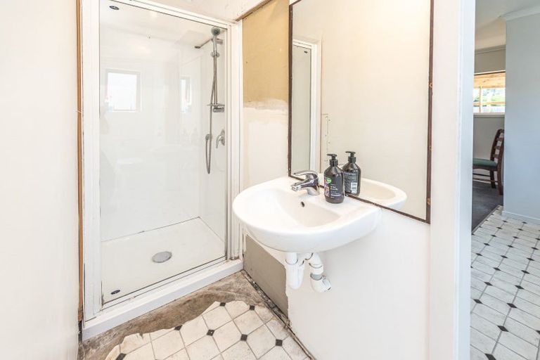 Photo of property in 16 Waitai Street, Castlecliff, Whanganui, 4501