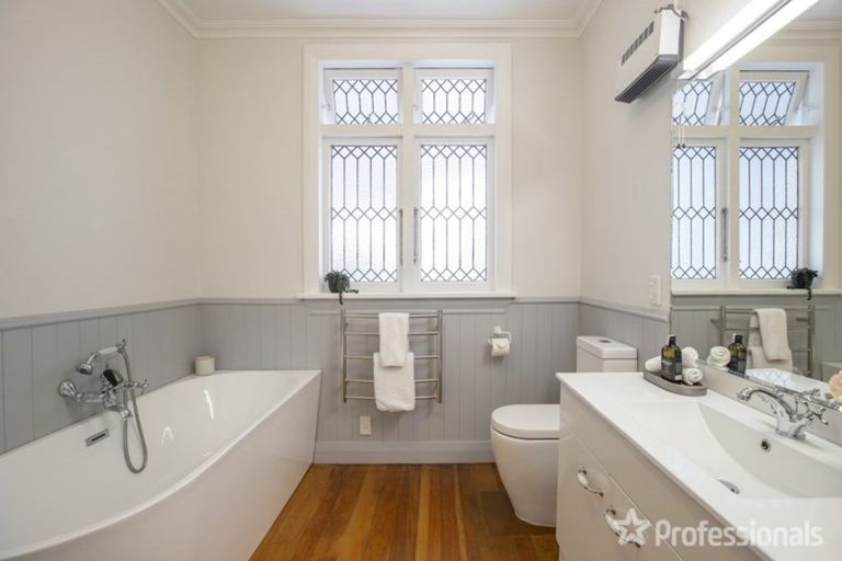 Photo of property in 35 Jordan Terrace, Lansdowne, Masterton, 5810