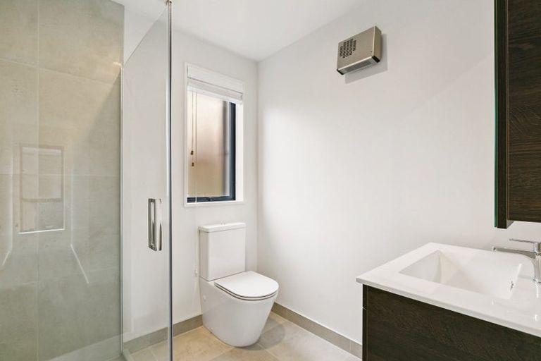 Photo of property in 5/7 Bertram Grove, Naenae, Lower Hutt, 5011