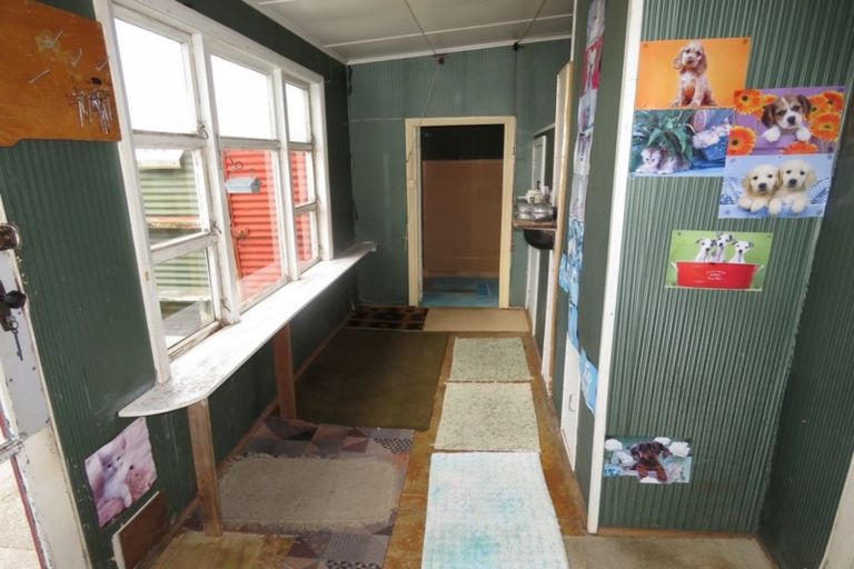 Photo of property in 35 Russell Street, Westport, 7825