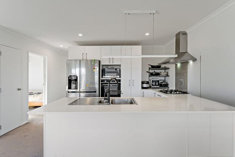 Photo of property in 113 Kuaka Drive, Takanini, 2112