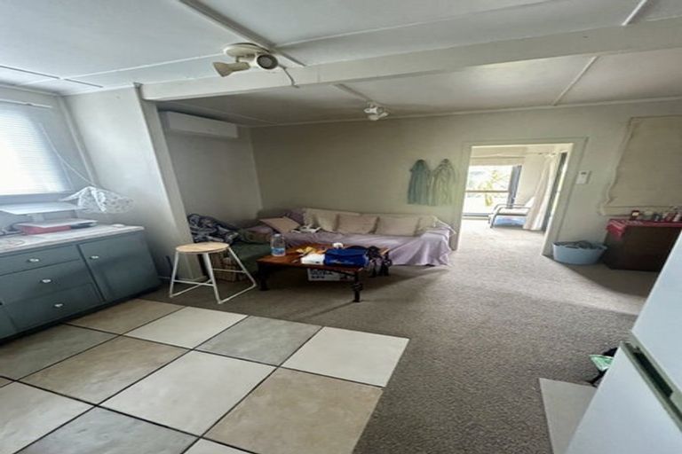 Photo of property in 17 Shrimpton Road, Haumoana, 4102