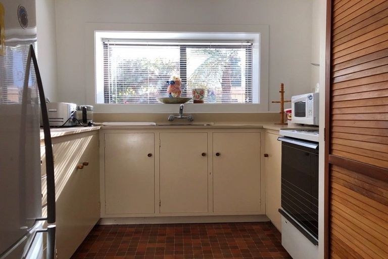 Photo of property in 1/88 Abberley Crescent, St Albans, Christchurch, 8014