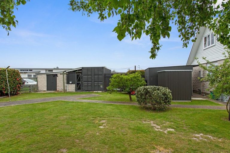 Photo of property in 21 Bank Street, Amberley, 7410