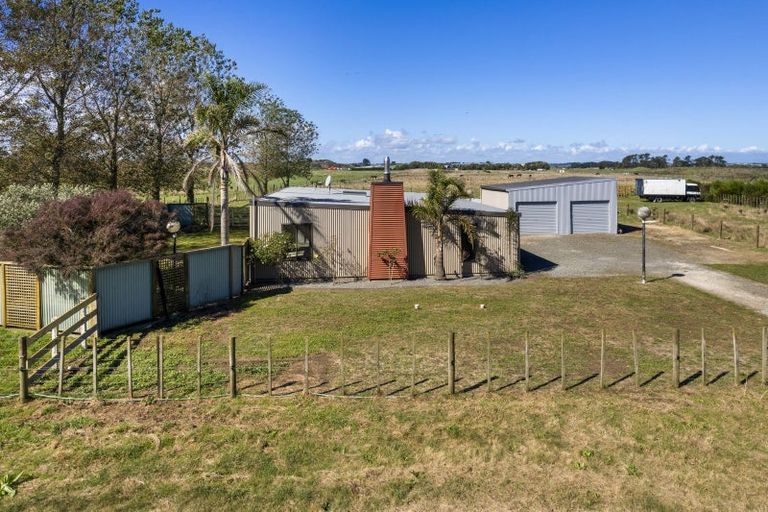 Photo of property in 36 Waitai Street, Castlecliff, Whanganui, 4501
