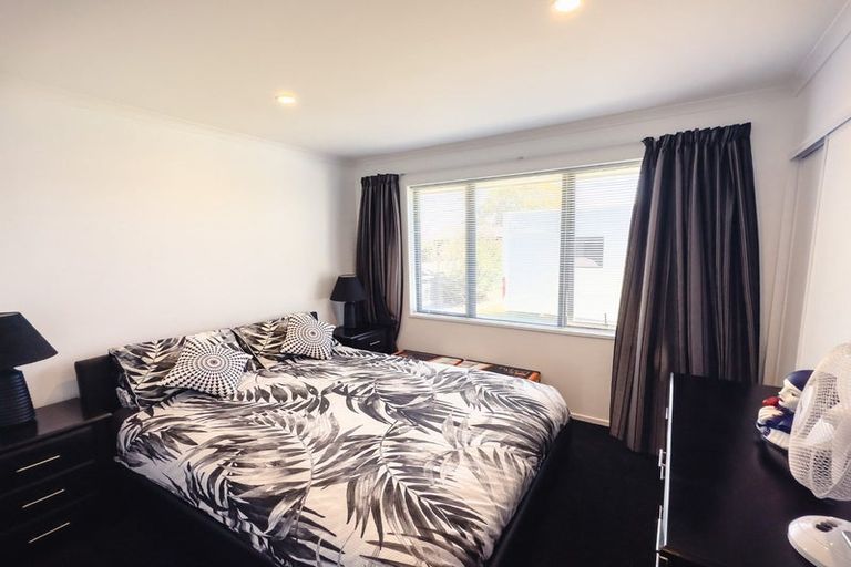 Photo of property in 39 Vivian Street, Burwood, Christchurch, 8083