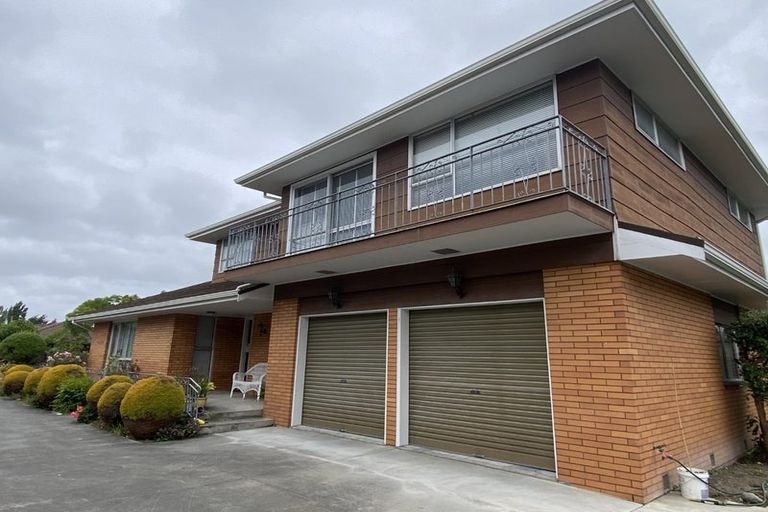Photo of property in 22 Solway Avenue, Ilam, Christchurch, 8041