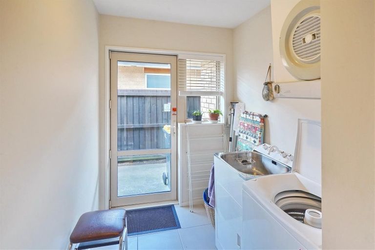 Photo of property in 9 John Campbell Crescent, Hillmorton, Christchurch, 8024