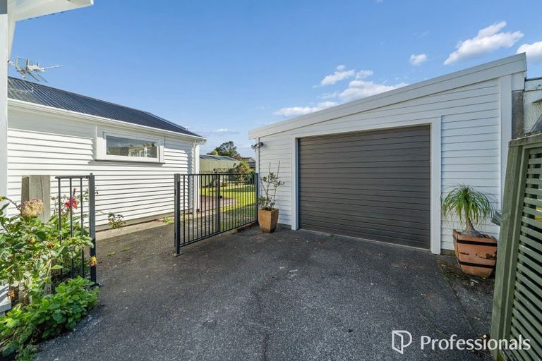Photo of property in 17 Lincoln Avenue, Epuni, Lower Hutt, 5011