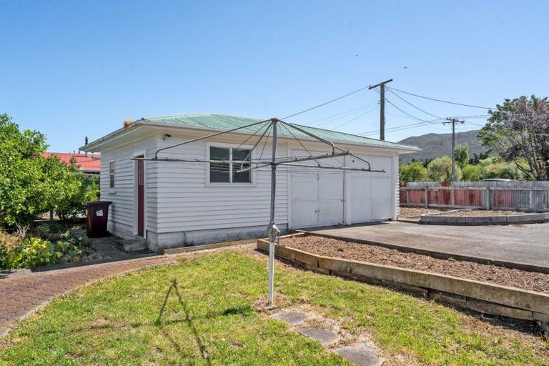 Photo of property in 59 Daniell Street, Featherston, 5710
