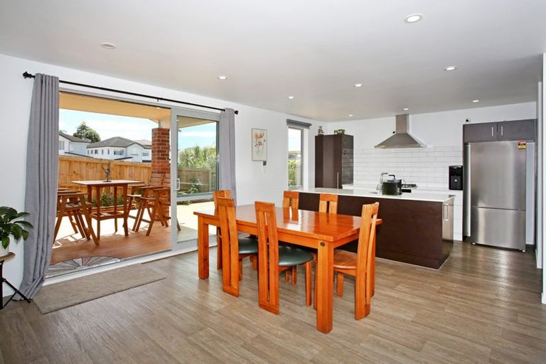 Photo of property in 79 Beatty Road, Pukekohe, 2120