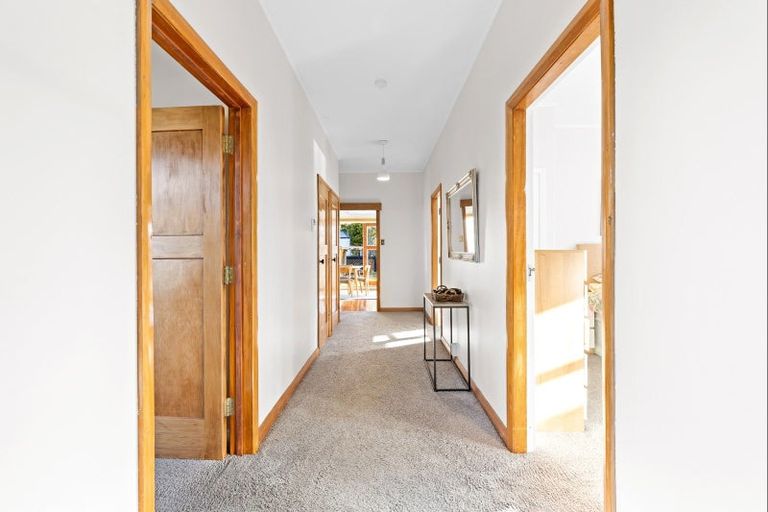 Photo of property in 79 Savage Crescent, West End, Palmerston North, 4412