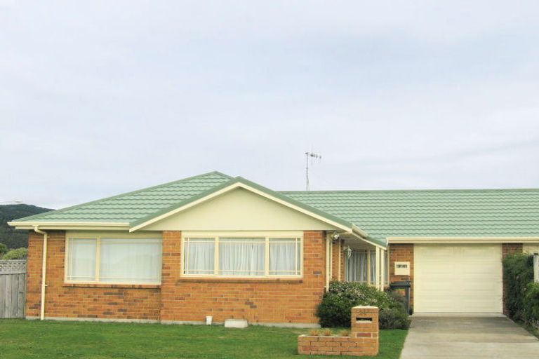 Photo of property in 24a Spackman Crescent, Paraparaumu, 5032