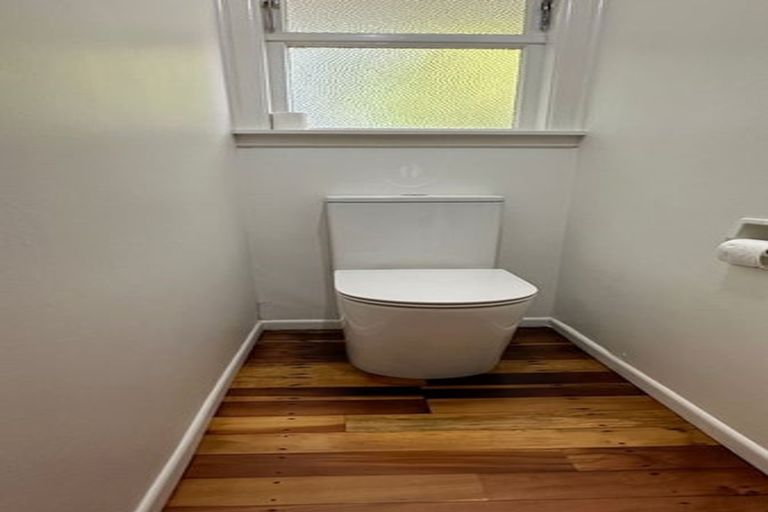 Photo of property in 2/54 Kings Crescent, Hutt Central, Lower Hutt, 5010