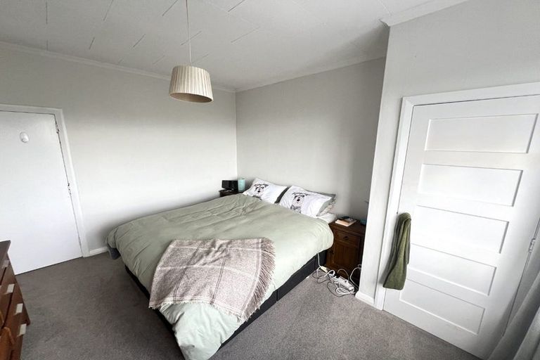 Photo of property in 102 Tannadyce Street, Strathmore Park, Wellington, 6022