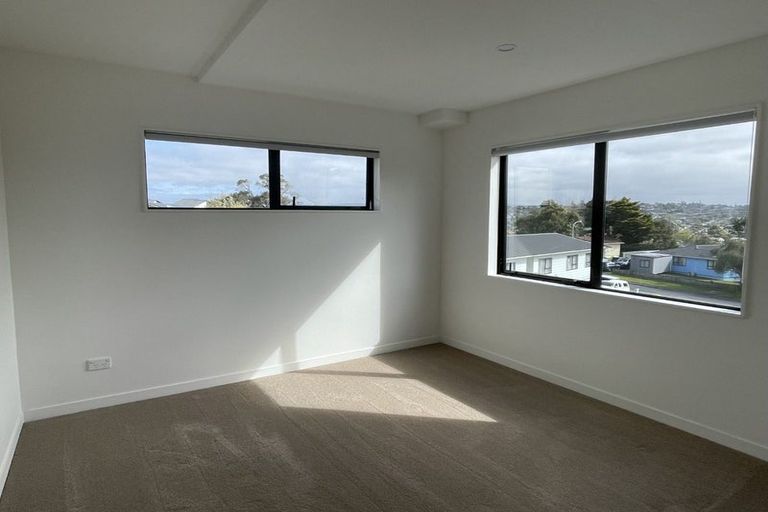 Photo of property in 59a Cedar Heights Avenue, Massey, Auckland, 0614