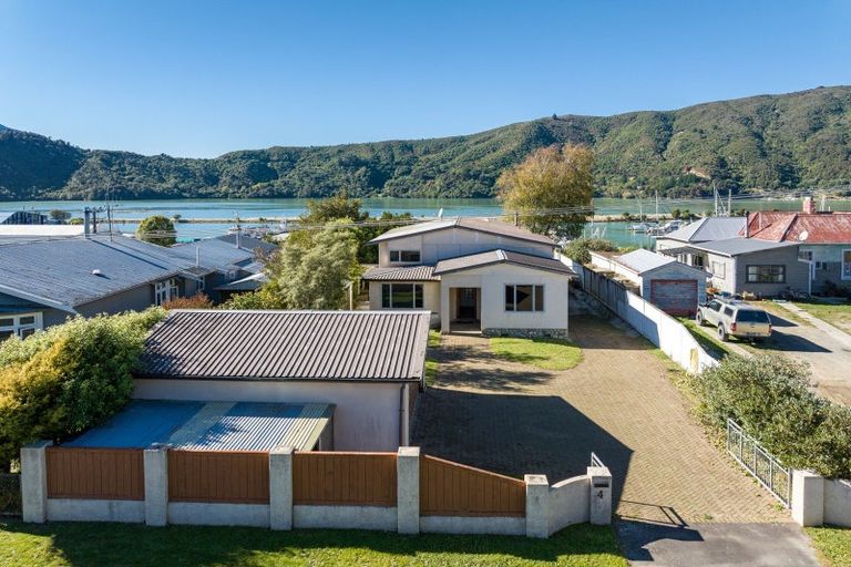 Photo of property in 4 Rose Street, Havelock, 7100