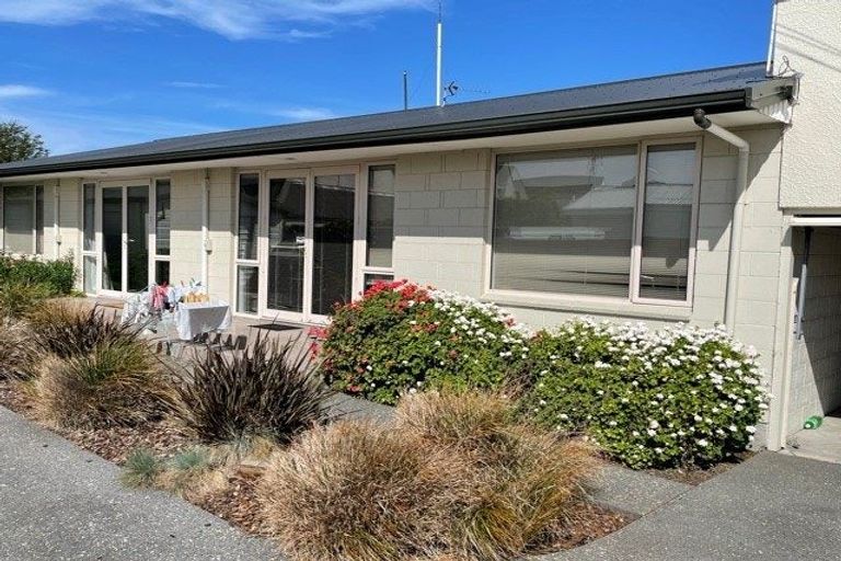 Photo of property in 2/46 Abberley Crescent, St Albans, Christchurch, 8014