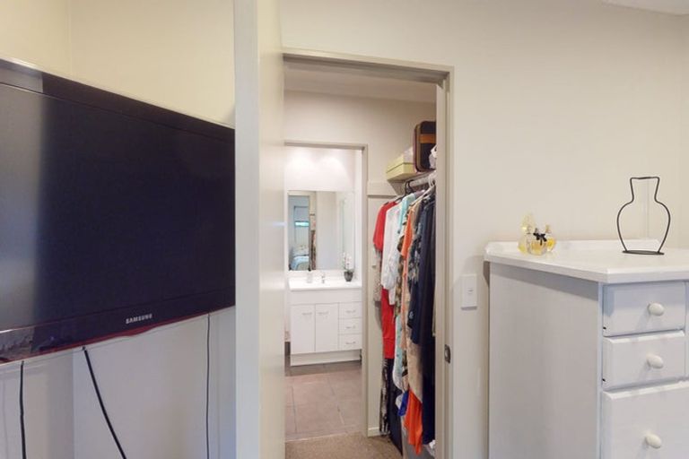 Photo of property in 19c Railway Street West, Papakura, 2110