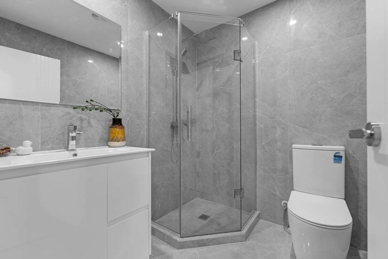 Photo of property in 163a Bradbury Road, Botany Downs, Auckland, 2010