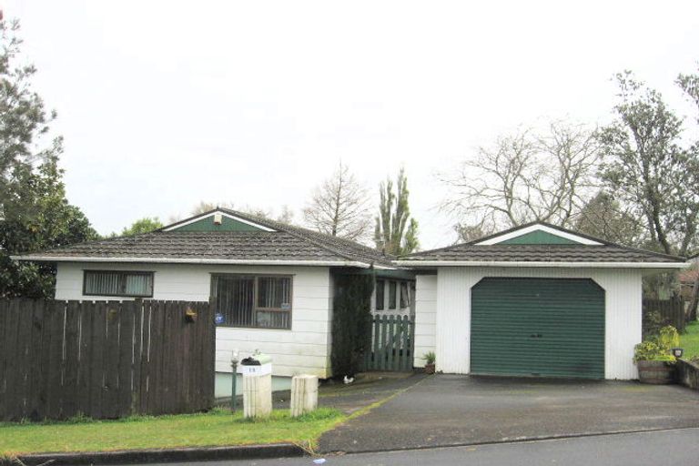 Photo of property in 13 Wesleydale Place, Papakura, 2110