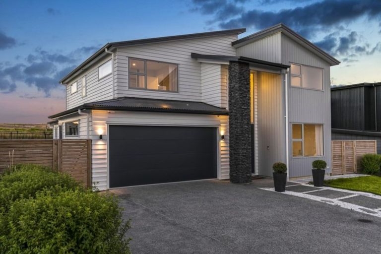 Photo of property in 45 Bounty Road, Long Bay, Auckland, 0630