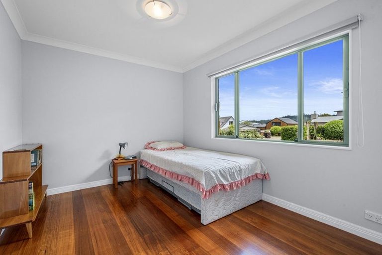 Photo of property in 29 Sunny Crescent, Huapai, Kumeu, 0810