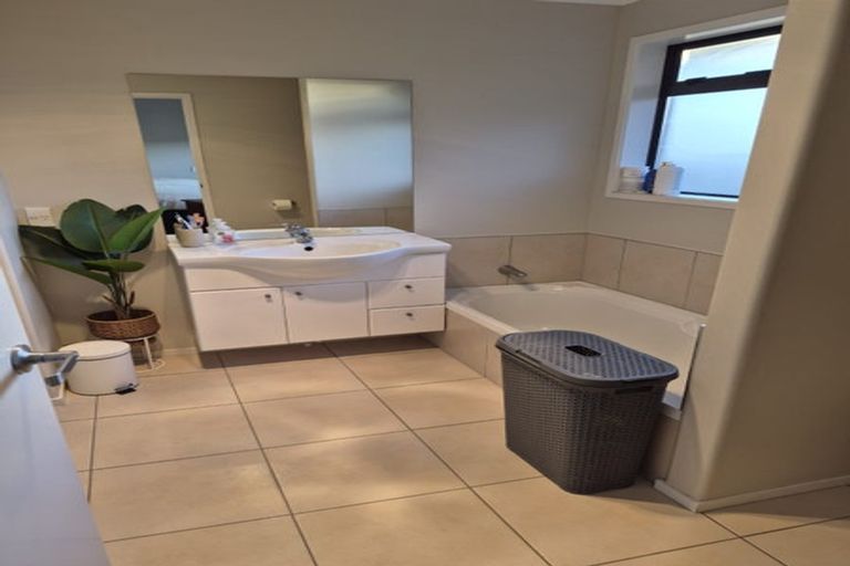 Photo of property in 67 Falcon Drive, Welcome Bay, Tauranga, 3112