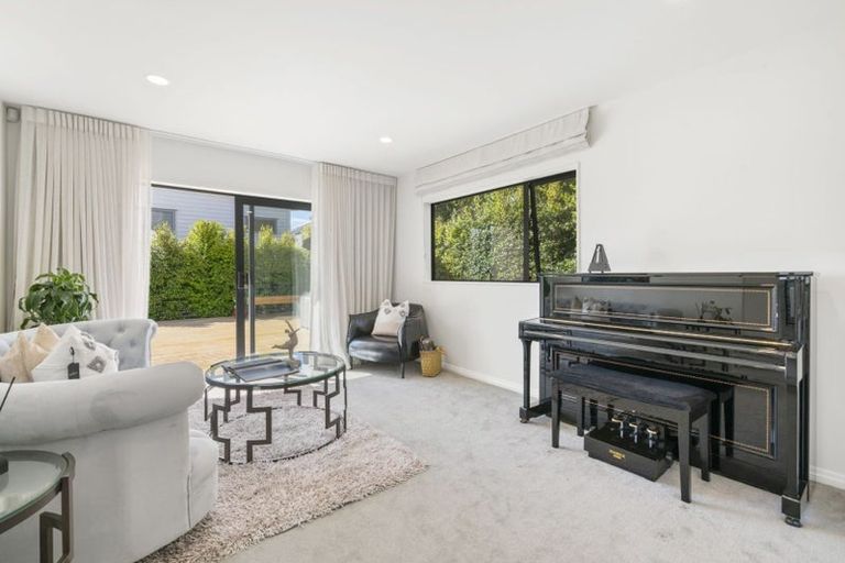 Photo of property in 46a Beulah Avenue, Rothesay Bay, Auckland, 0630