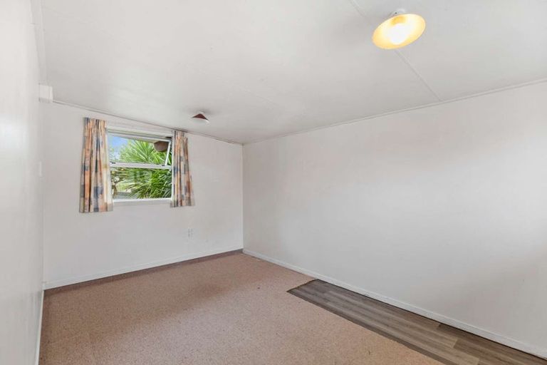 Photo of property in 96 Long Melford Road, Awapuni, Palmerston North, 4412