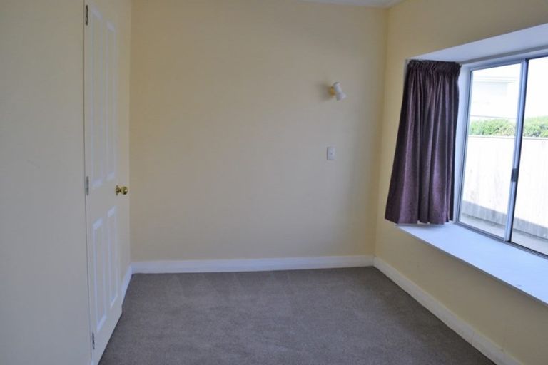 Photo of property in 68 Marine Parade, Otaki Beach, Otaki, 5512