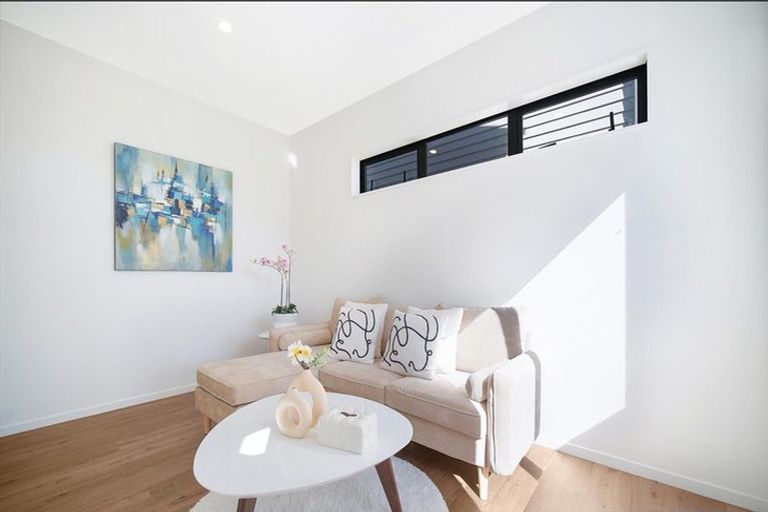 Photo of property in 3/32 Sunlands Drive, Manurewa, Auckland, 2102