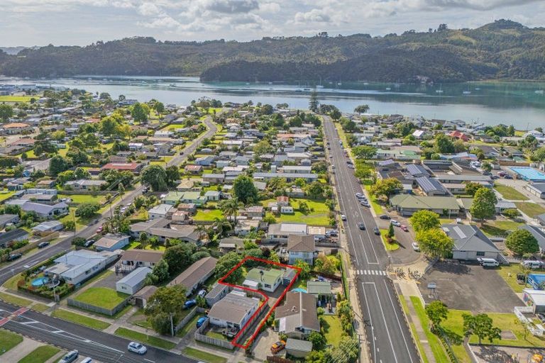 Photo of property in 3a Cook Drive, Whitianga, 3510