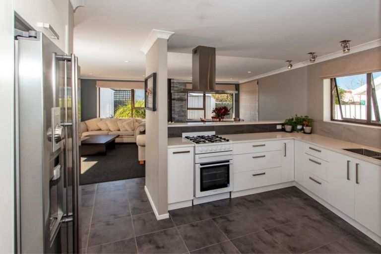 Photo of property in 9 Gilmour Place, Taradale, Napier, 4112