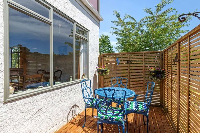 Photo of property in 18 Parkes Avenue, Saint Johns Hill, Whanganui, 4501