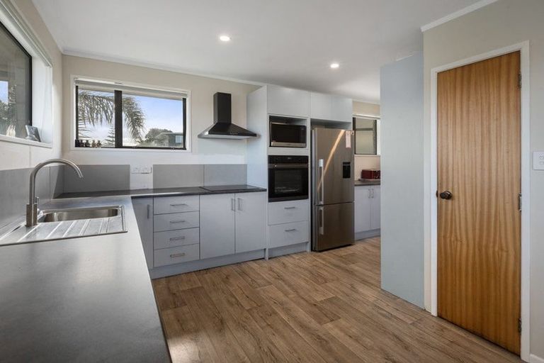 Photo of property in 45 Hanlen Avenue, Waihi Beach, 3611