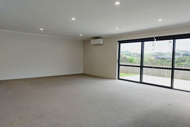 Photo of property in 27 Leathem Crescent, Pokeno, 2402