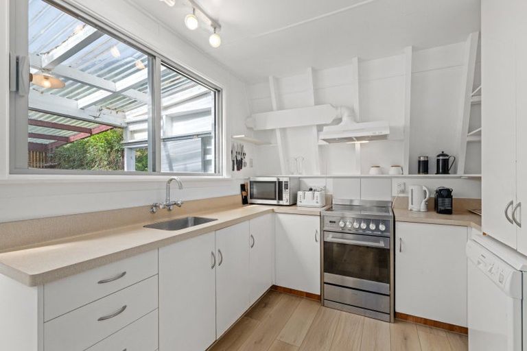 Photo of property in 14 Arthur Crescent, Waikawa, Picton, 7220