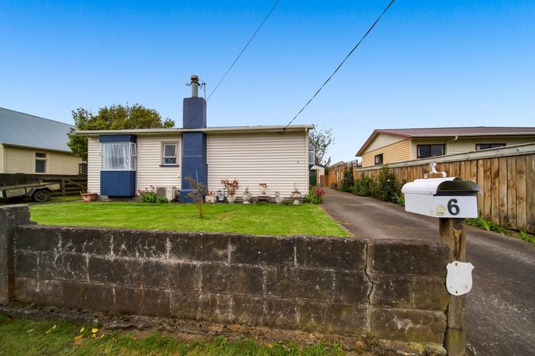 Photo of property in 6 Galt Street, Hawera, 4610