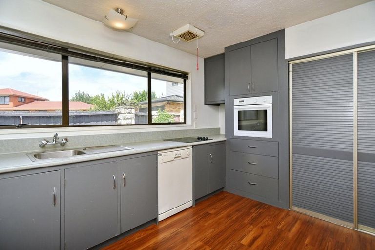 Photo of property in 12 Mayo Place, Belfast, Christchurch, 8051