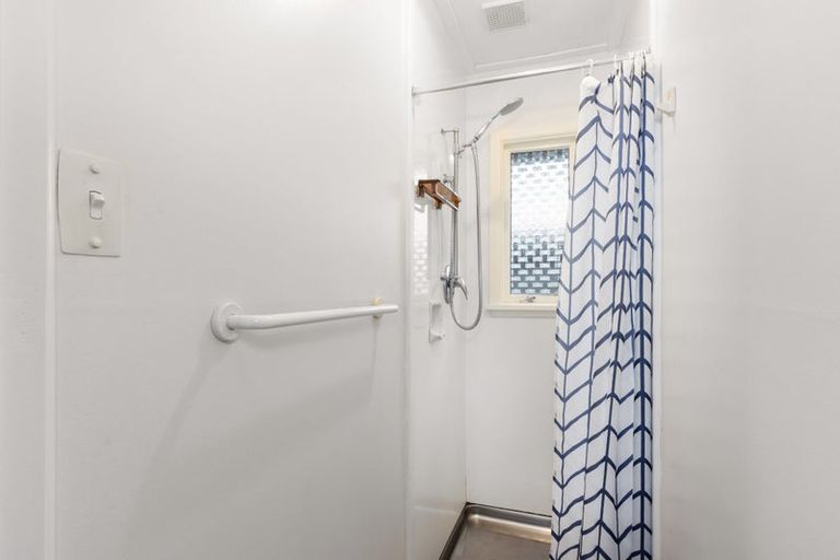 Photo of property in 3 Hudson Street, Bryndwr, Christchurch, 8053