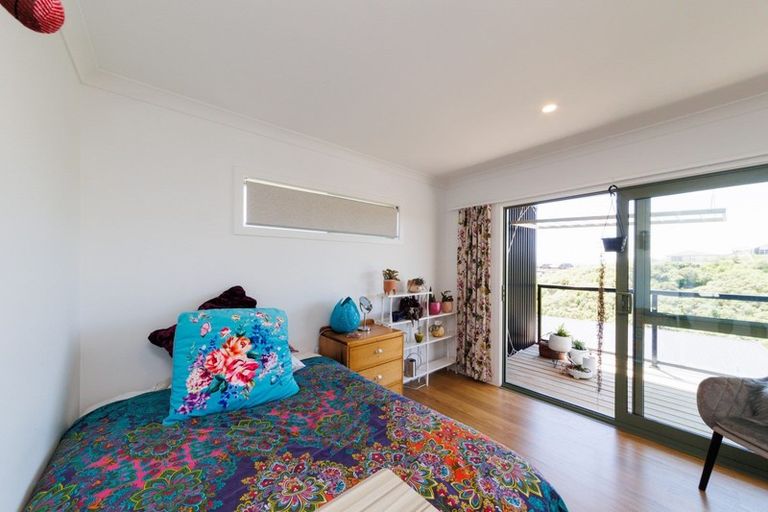 Photo of property in 121 Cashmere Drive, Fitzherbert, Palmerston North, 4410