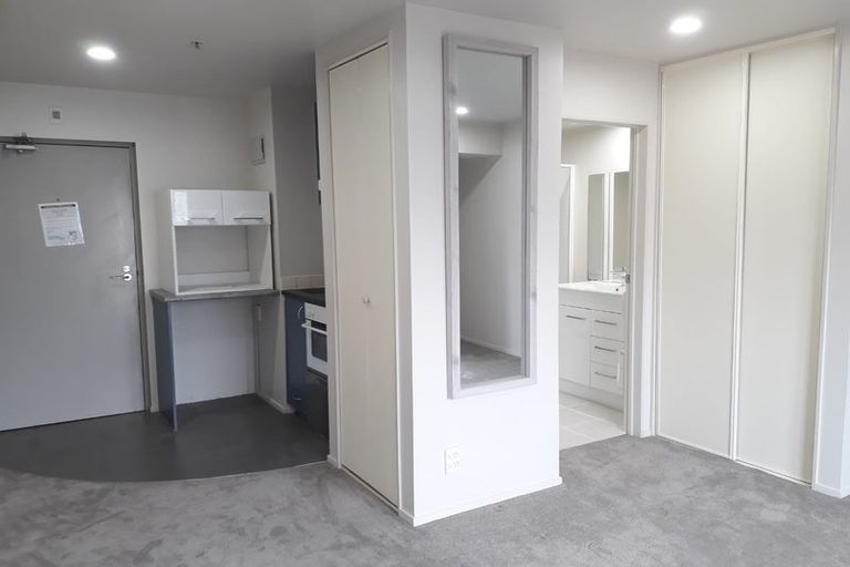 Photo of property in 3j/10 Crown Lynn Place, New Lynn, Auckland, 0600