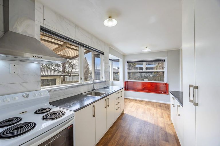 Photo of property in 57 Barrys Road, Glendene, Auckland, 0602