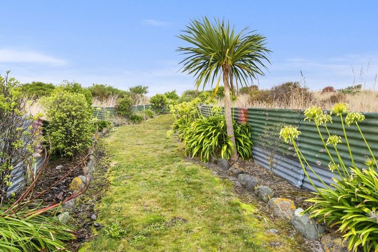 Photo of property in 17 Palmer Place, Taieri Beach, Taieri Mouth, 9091